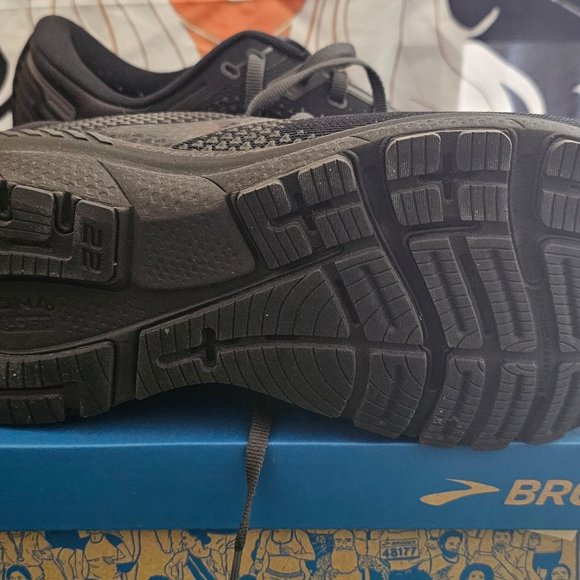 Brooks Adrenaline GTS 22 Women's 13 - Picture 2 of 4